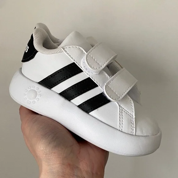 Adidas Toddler Grand Court 2.0 Sneaker - Picture 5 of 10